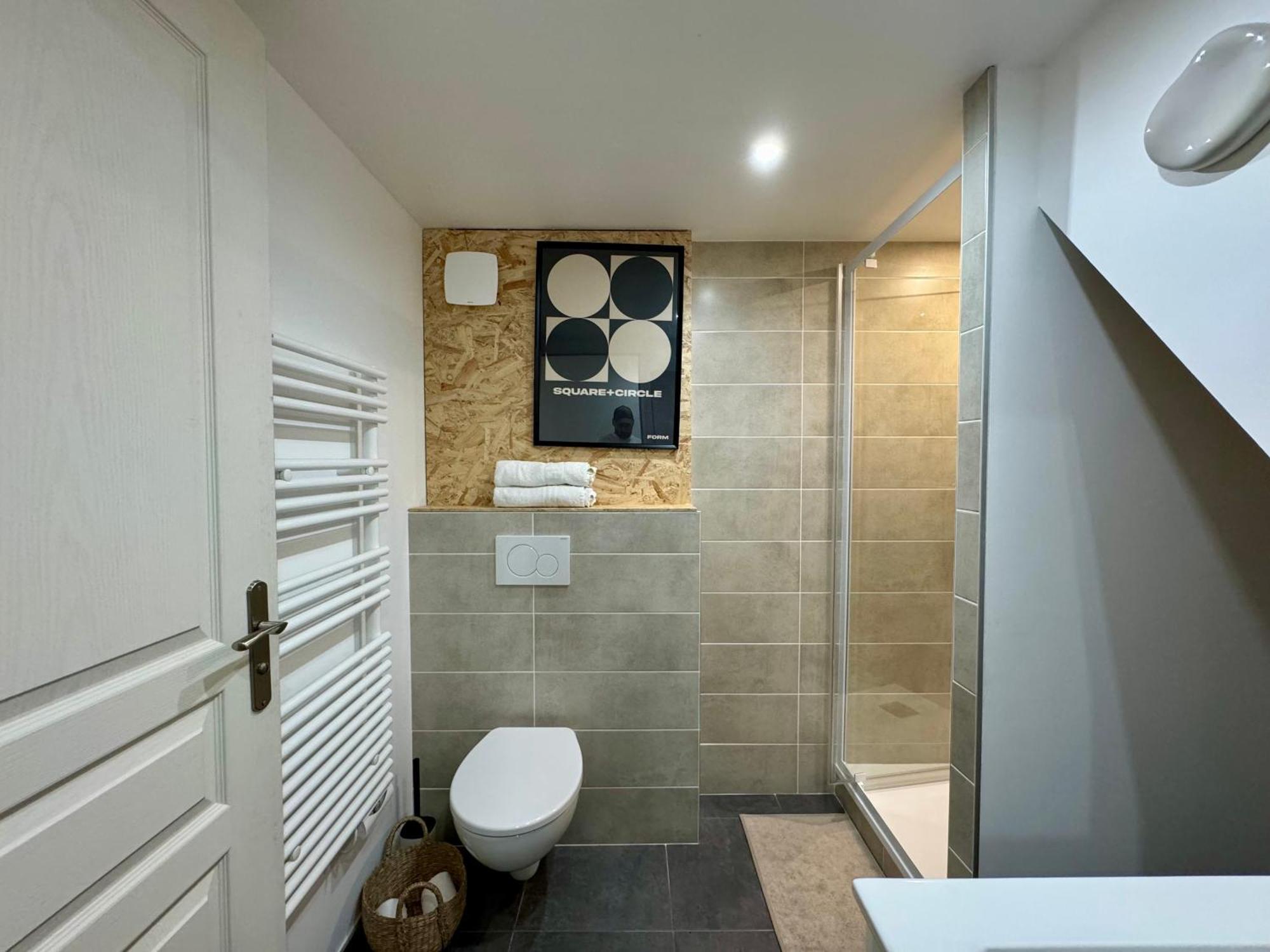 Suite Elias Villeurbanne Esterno foto